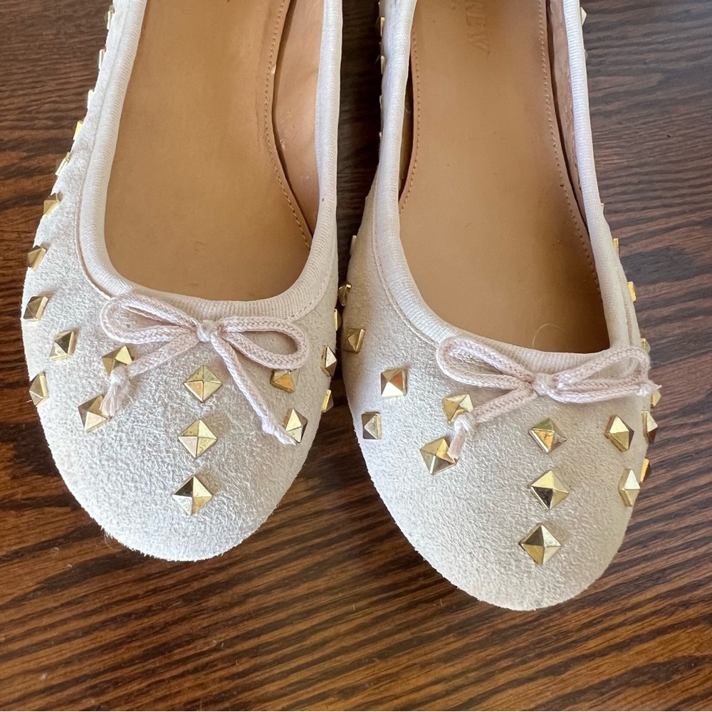 J. CREW CREAM BALLET FLATS with GOLD ACCENTS - Picture 3 of 12